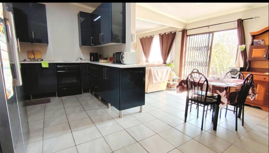 7 Bedroom Property for Sale in Deneysville Free State